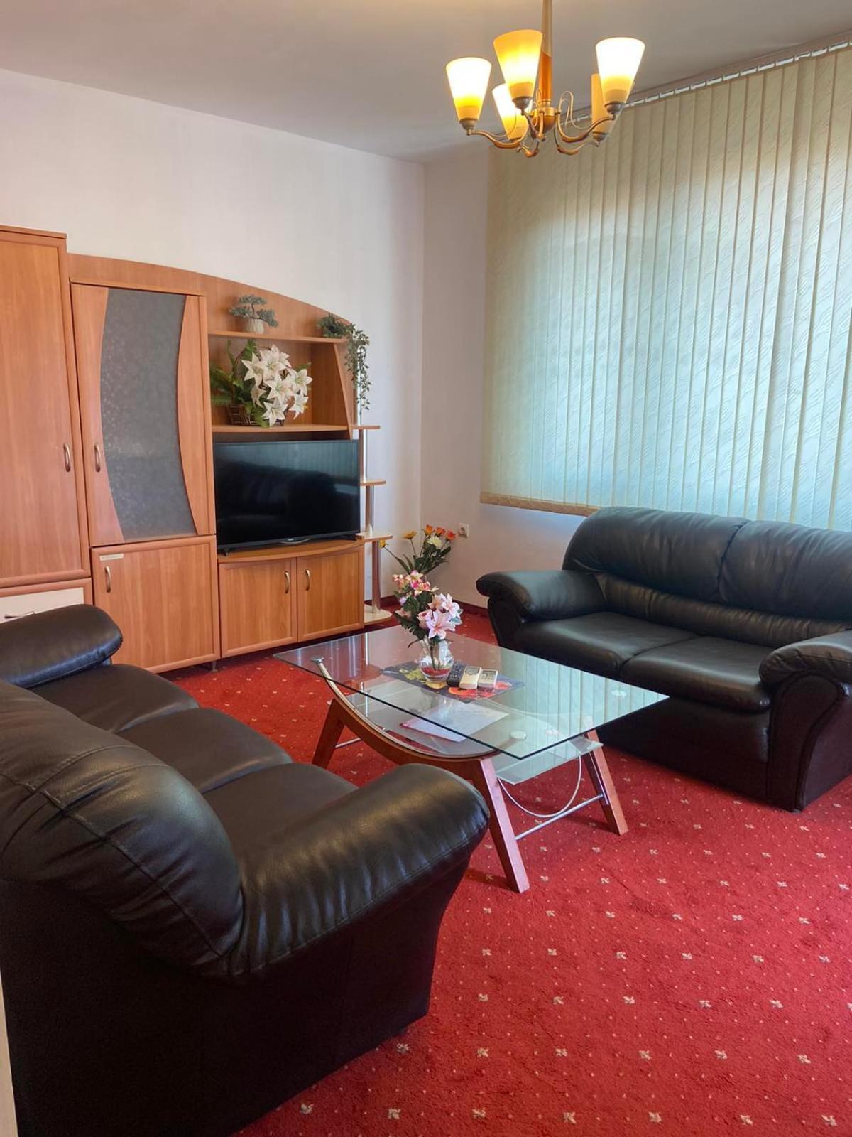 Hotel Tedi 아세노브그라드 외부 사진