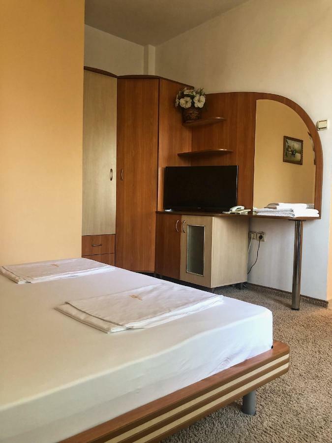 Hotel Tedi 아세노브그라드 외부 사진